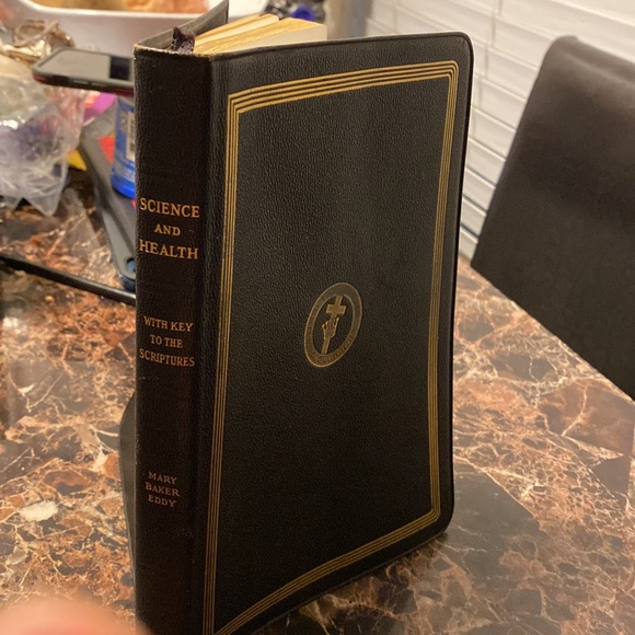 Science and Health with Key to the Scriptures by Mary Baker Eddy 1934 - Picture 4 of 12